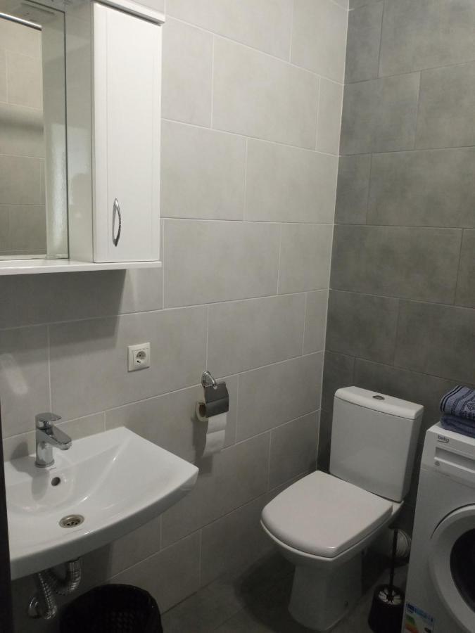 Апартаменты Weekend Inn อุชโฮรอด ภายนอก รูปภาพ