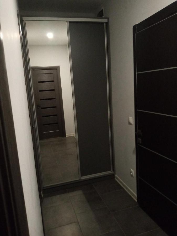 Апартаменты Weekend Inn อุชโฮรอด ภายนอก รูปภาพ