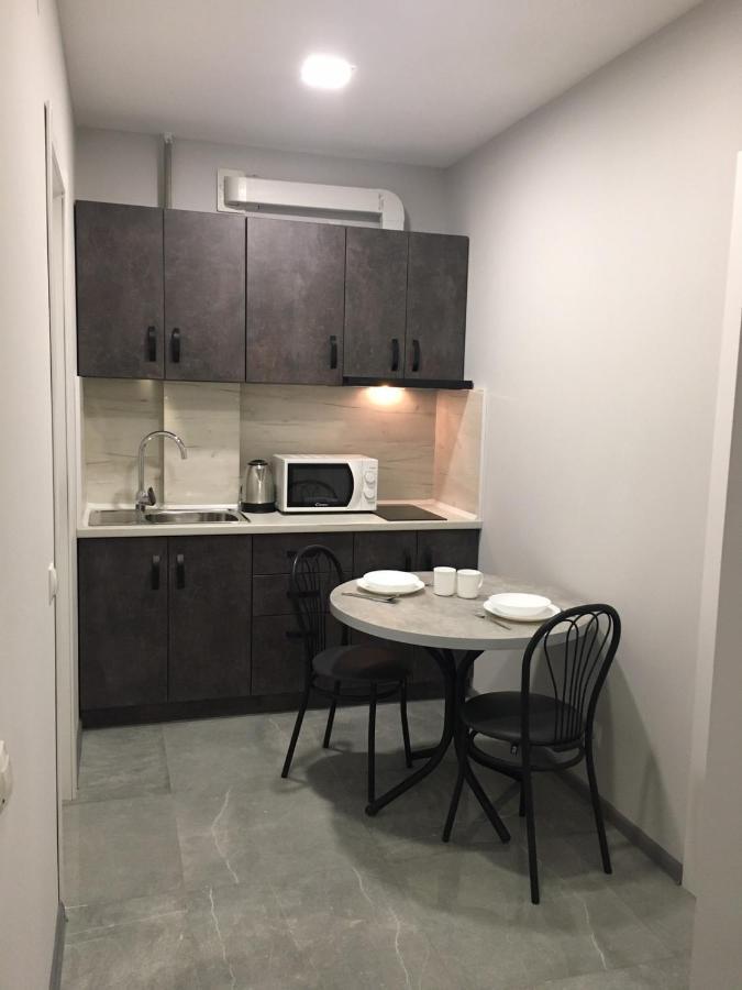 Апартаменты Weekend Inn อุชโฮรอด ภายนอก รูปภาพ